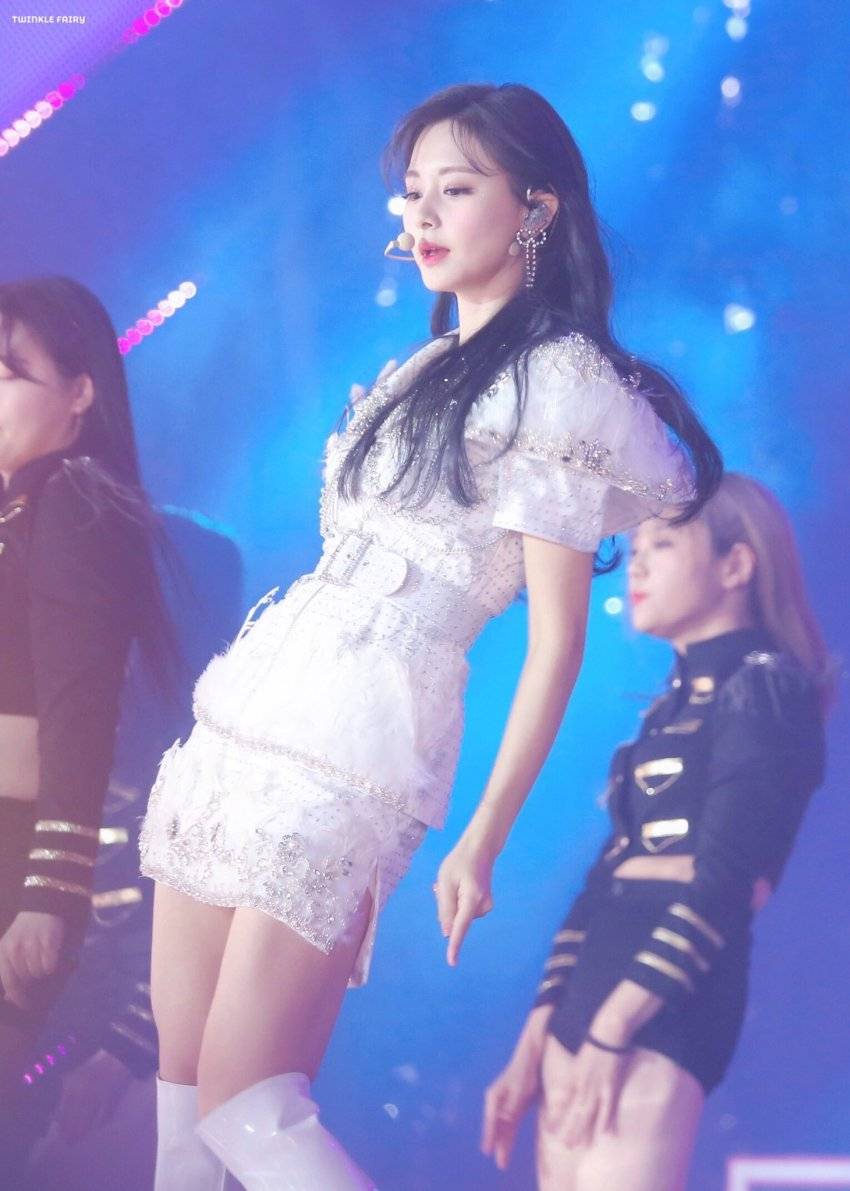 감탄만 나오는 최근 쯔위의 미모.jpgif | 인스티즈