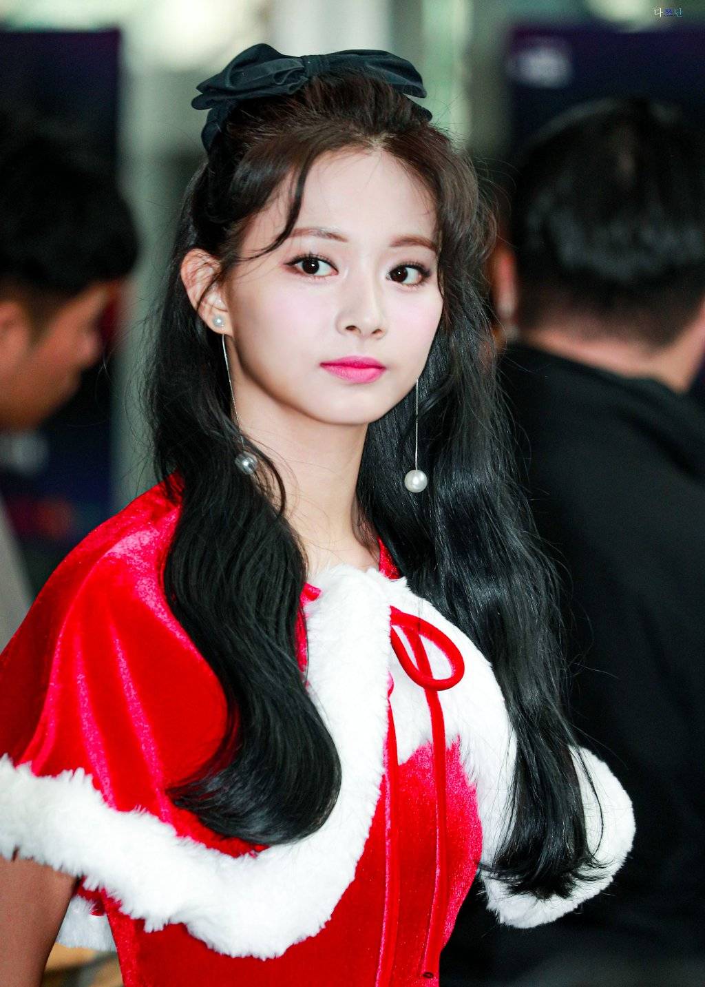 감탄만 나오는 최근 쯔위의 미모.jpgif | 인스티즈