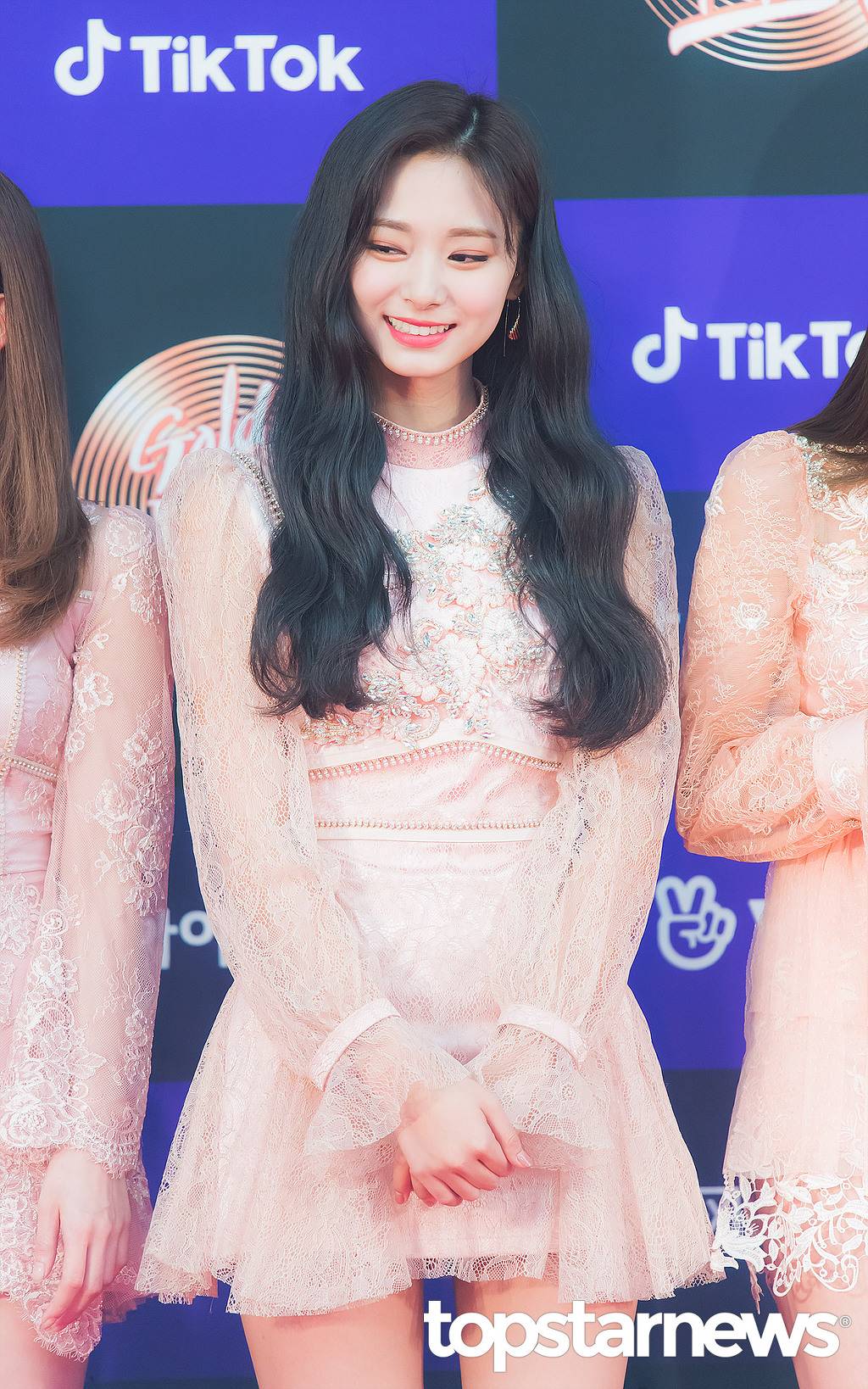 감탄만 나오는 최근 쯔위의 미모.jpgif | 인스티즈