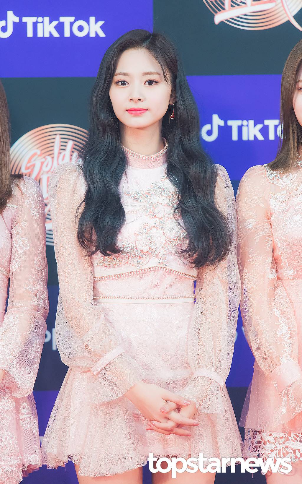 감탄만 나오는 최근 쯔위의 미모.jpgif | 인스티즈