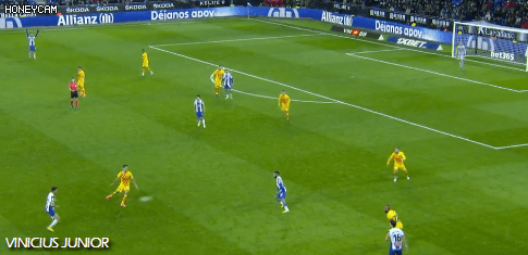 카탈루냐 더비에서 사고치는 우레이.gif | 인스티즈