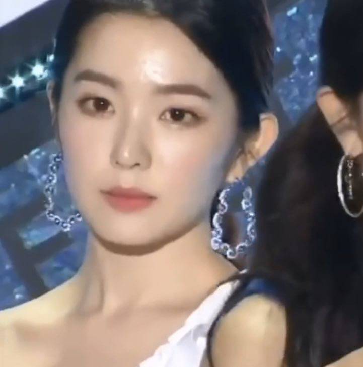 색다른 분위기의 저화질 레드벨벳 아이린들.jpg | 인스티즈