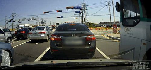 [블박] 버스와 접촉사고 | 인스티즈