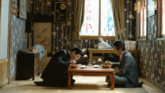 짜장면 땡기게 하는 드라마.gif | 인스티즈