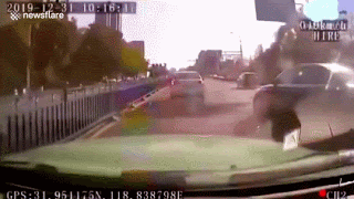 끼어들려고 차량문 열고 있다가 사고 | 인스티즈