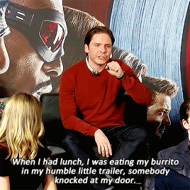 시빌워 촬영장 로다주의 점심초대 은총.gif | 인스티즈