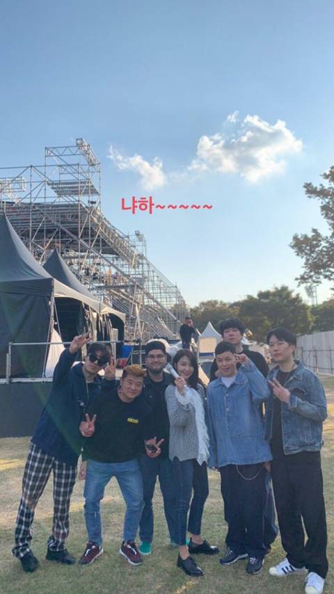 에이핑크 정은지 한테 밴드 마스터 자리 내준(?) 적재.jpg | 인스티즈