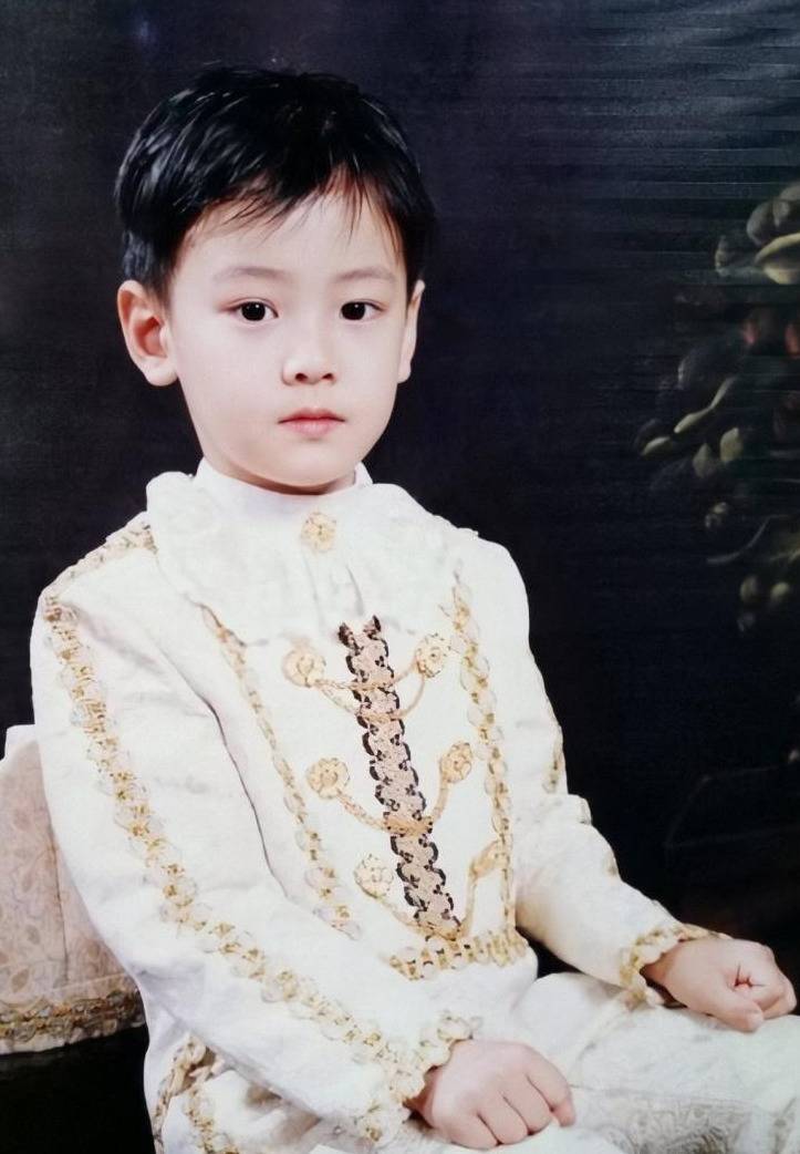 재학중이던 예고에서 잘생긴 연습생으로 유명했었다는 차은우 동창의 증언.jpg | 인스티즈