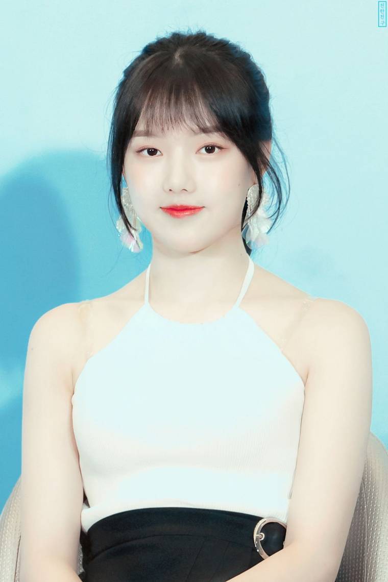 2020년 첫 여자친구 예린이.jpgif | 인스티즈