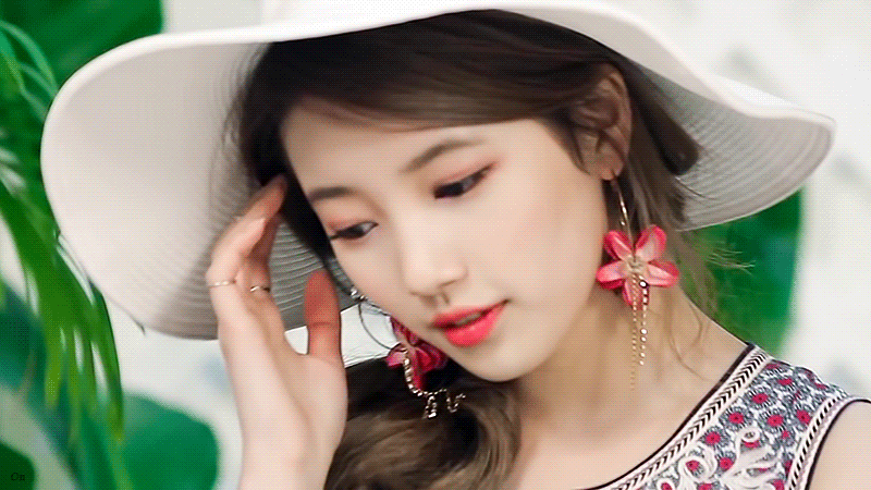 수지 21살 시절 .GIF | 인스티즈