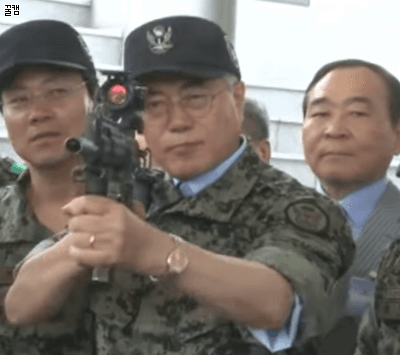 ??? : 솔직히 황교안이 대통령 되어도 문재인 보다는 나을 듯 | 인스티즈