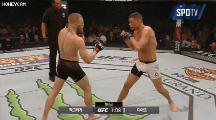 실컷 때리다가 역전 당하는 맥그리거 | 인스티즈