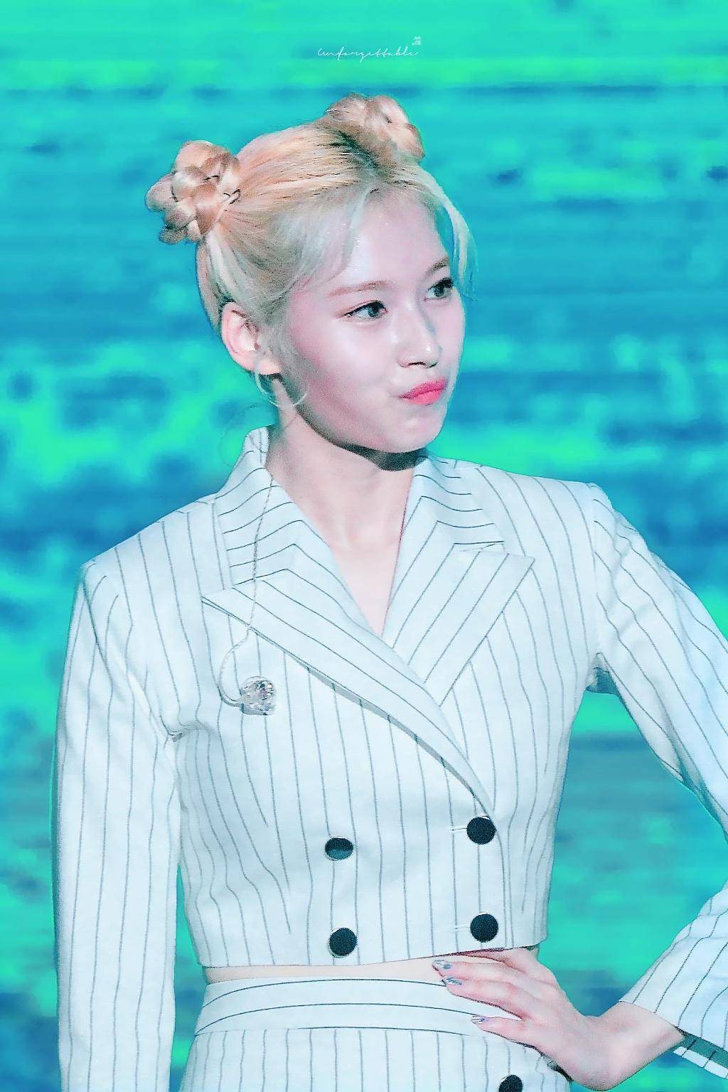 190811 트와이스 사나 - Fancy + What is Love? + Dance the night away 롯팸콘 | 인스티즈