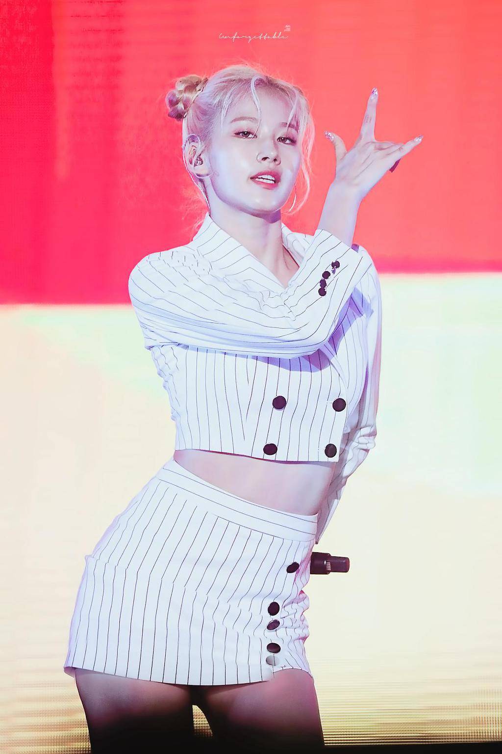 190811 트와이스 사나 - Fancy + What is Love? + Dance the night away 롯팸콘 | 인스티즈