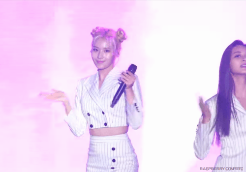 190811 트와이스 사나 - Fancy + What is Love? + Dance the night away 롯팸콘 | 인스티즈