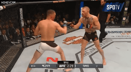 실컷 때리다가 역전 당하는 맥그리거 | 인스티즈