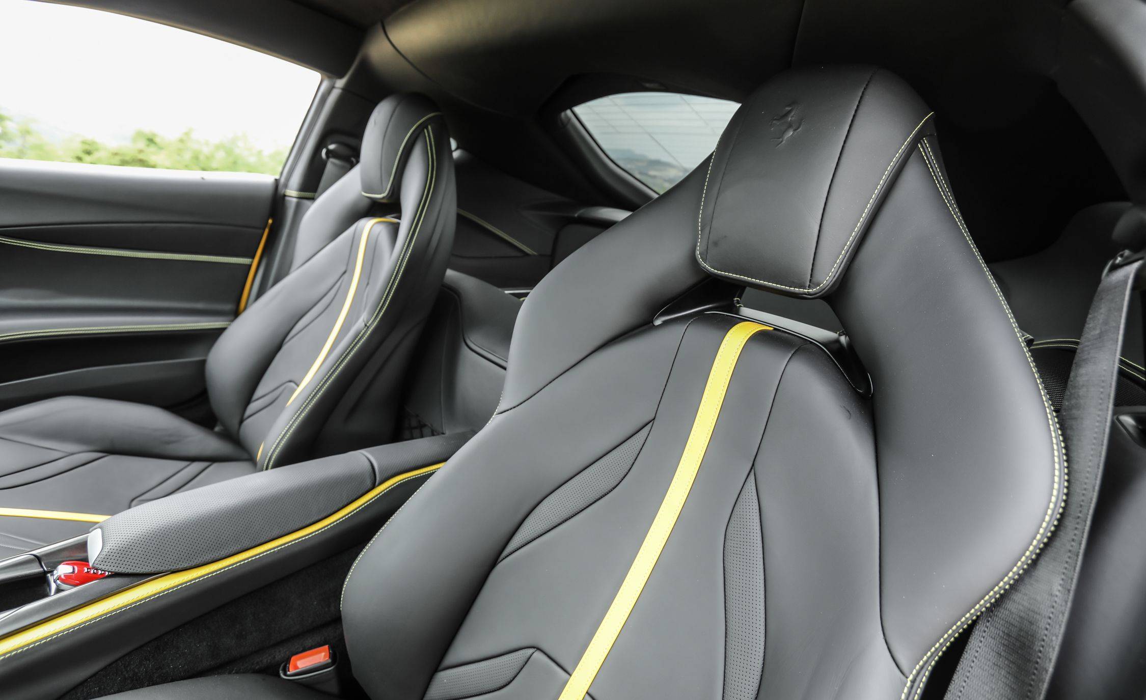 2018 페라리 812 슈퍼패스트 [데이터주의] | 인스티즈