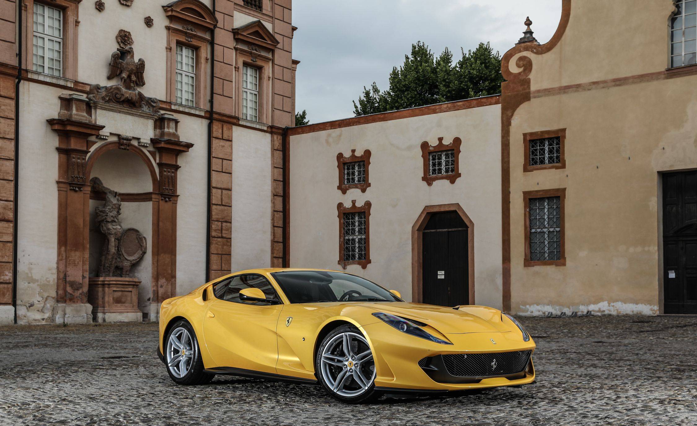 2018 페라리 812 슈퍼패스트 [데이터주의] | 인스티즈