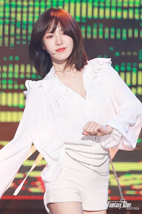2019년 1월에 갑자기 머리 자르고 나타난 레드벨벳 웬디.jpg | 인스티즈