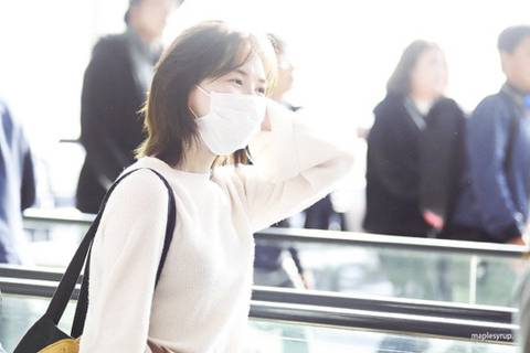 2019년 1월에 갑자기 머리 자르고 나타난 레드벨벳 웬디.jpg | 인스티즈