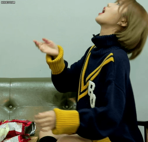 과자 먹는 오마이걸 미미.gif | 인스티즈