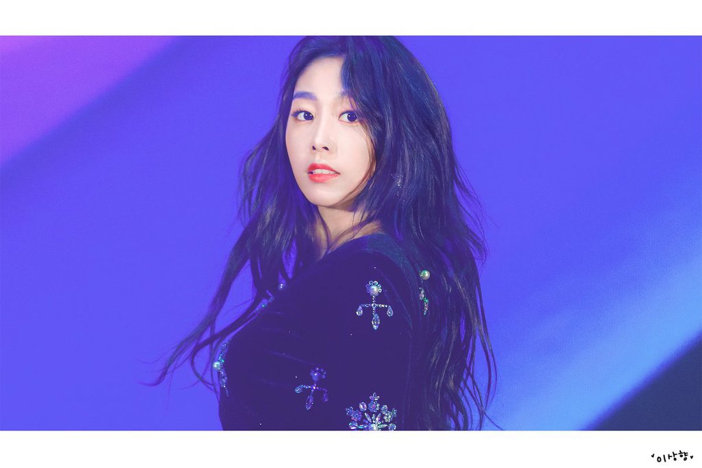 러블리즈 핵심 비주얼 멤버 서지수 2019년 모습.jpgif | 인스티즈