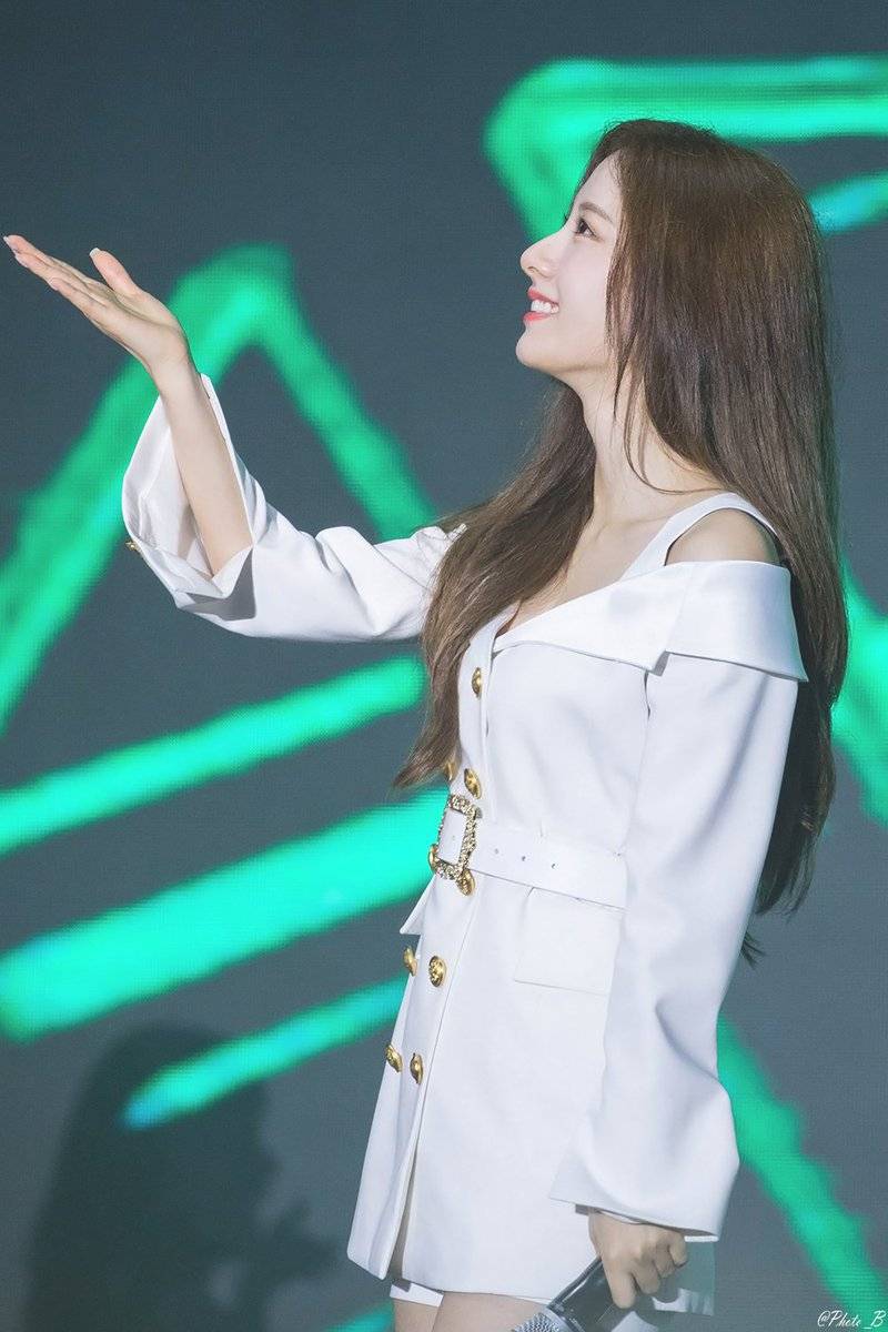 우주소녀 보나의 옆태.jpgif | 인스티즈