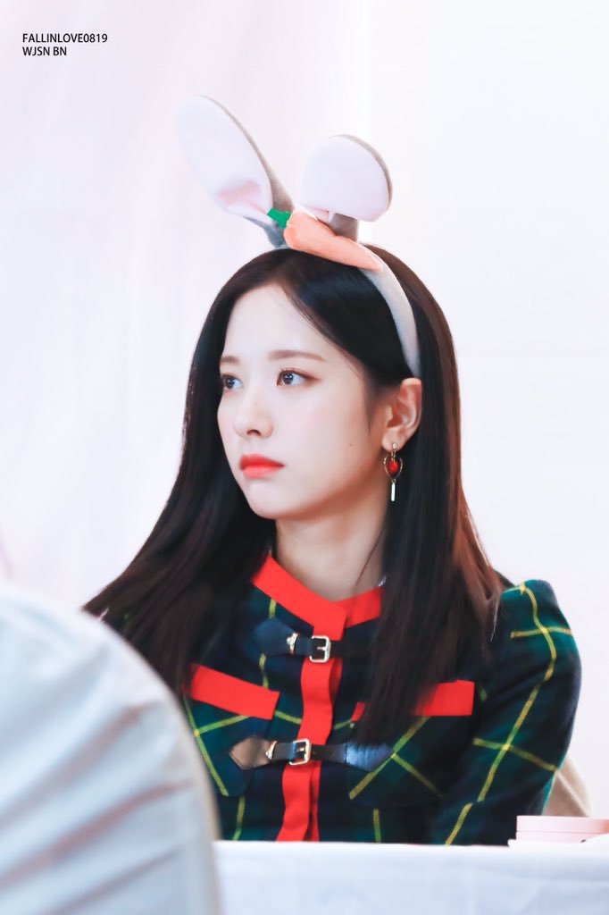 우주소녀 보나의 옆태.jpgif | 인스티즈