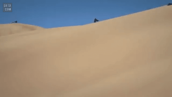 사막 슬라이딩.gif | 인스티즈