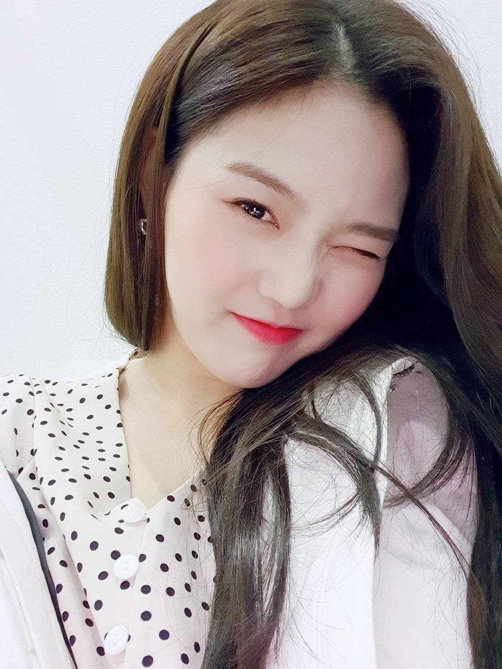 아침을 여는 오마이걸 효정 | 인스티즈