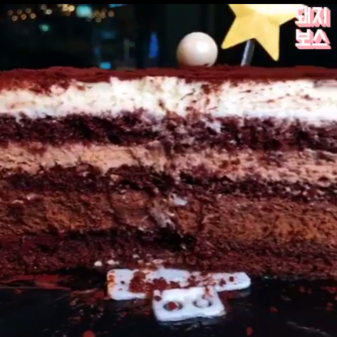 투썸 케이크 갑이라는 트리플 초콜릿 무스 케이크.jpg | 인스티즈