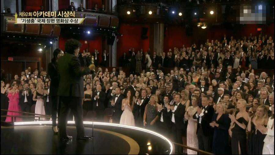 기생충 2관왕...오스카 국제 장편영화상 수상.jpg | 인스티즈