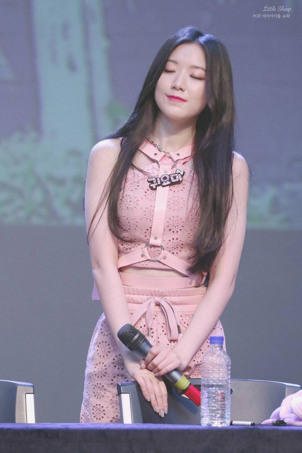 새하얀 여자아이들 슈화.jpgif | 인스티즈