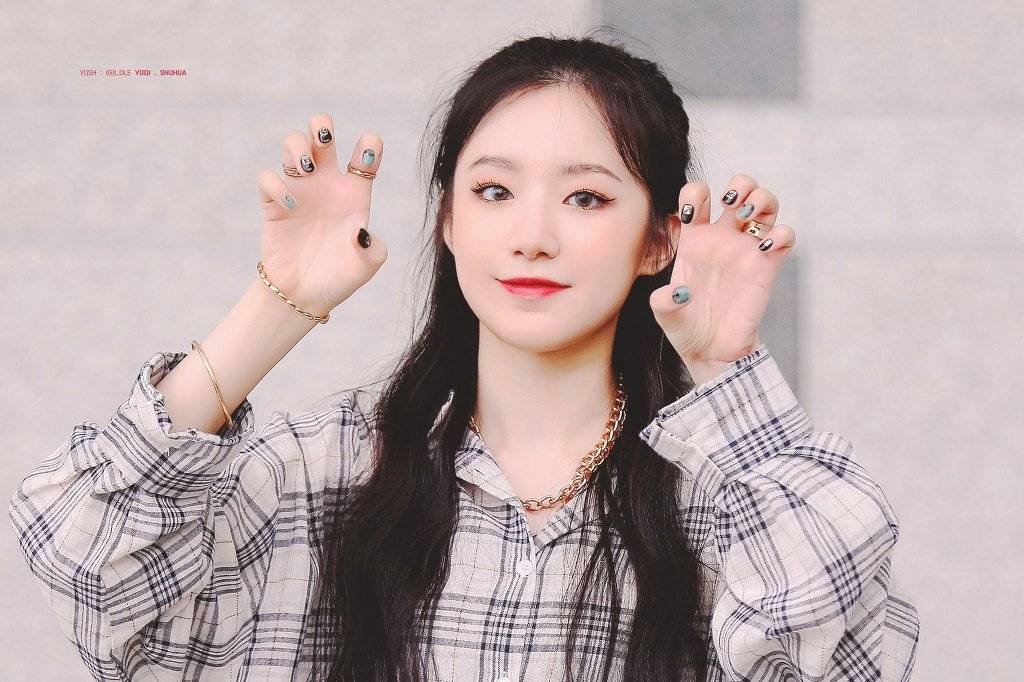 새하얀 여자아이들 슈화.jpgif | 인스티즈