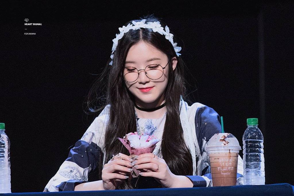 새하얀 여자아이들 슈화.jpgif | 인스티즈