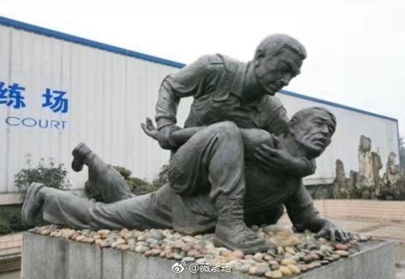 담요 하나로 변한 분위기 | 인스티즈