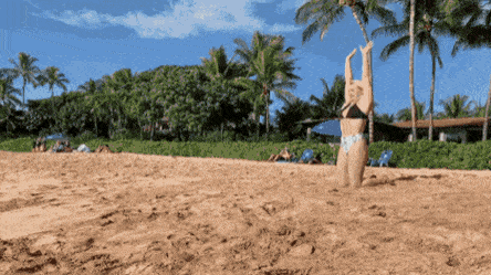 바다로 들어가는 코어공주.gif | 인스티즈