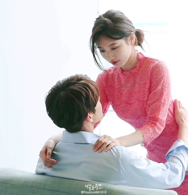 포옹씬 찍는 수지 .gif | 인스티즈