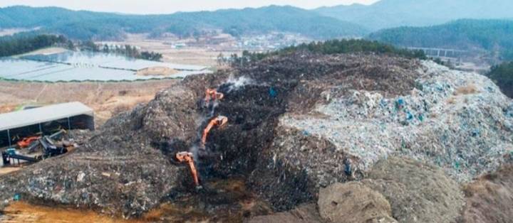 경북 칠곡에도 쓰레기산 생길 뻔...폐기물 4100t 불법 투기 일당 4명 구속 | 인스티즈