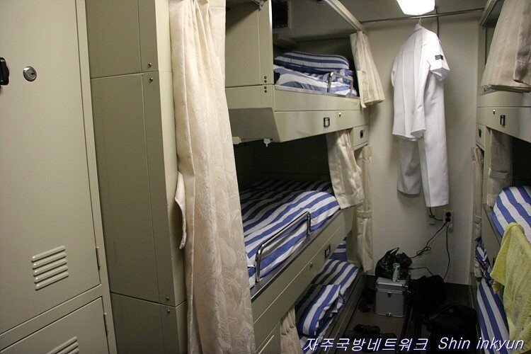 대한민국 해군 전투함 침실.jpg | 인스티즈