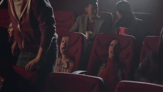 당신은 영화를 보러왔다. 다음 중 가장 난감인것은? | 인스티즈