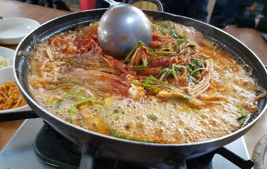 어느날 친구가 닭요리에 술 한잔 하자고 한다 당신의 선택은? | 인스티즈