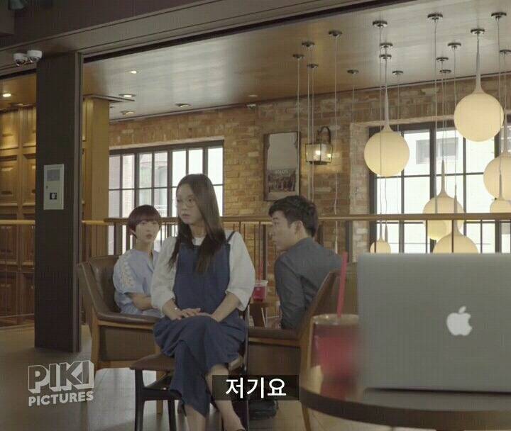 카페에서 몰입도 쩌는 순간 | 인스티즈