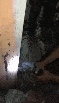 금속 파이프에 빠진 새끼고양이 구출 | 인스티즈