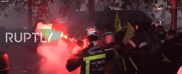 소방관 vs 경찰 in 프랑스 | 인스티즈