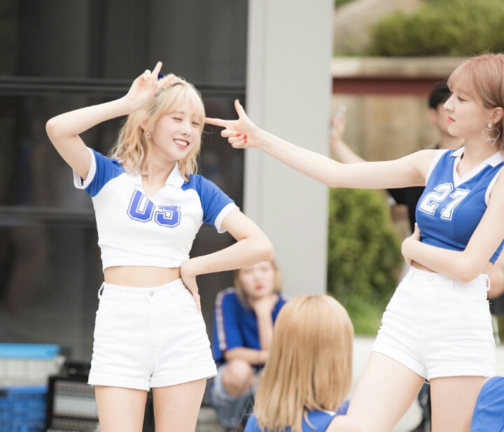 밖에서 새가 기분좋게 울어서 우주소녀 은서 | 인스티즈