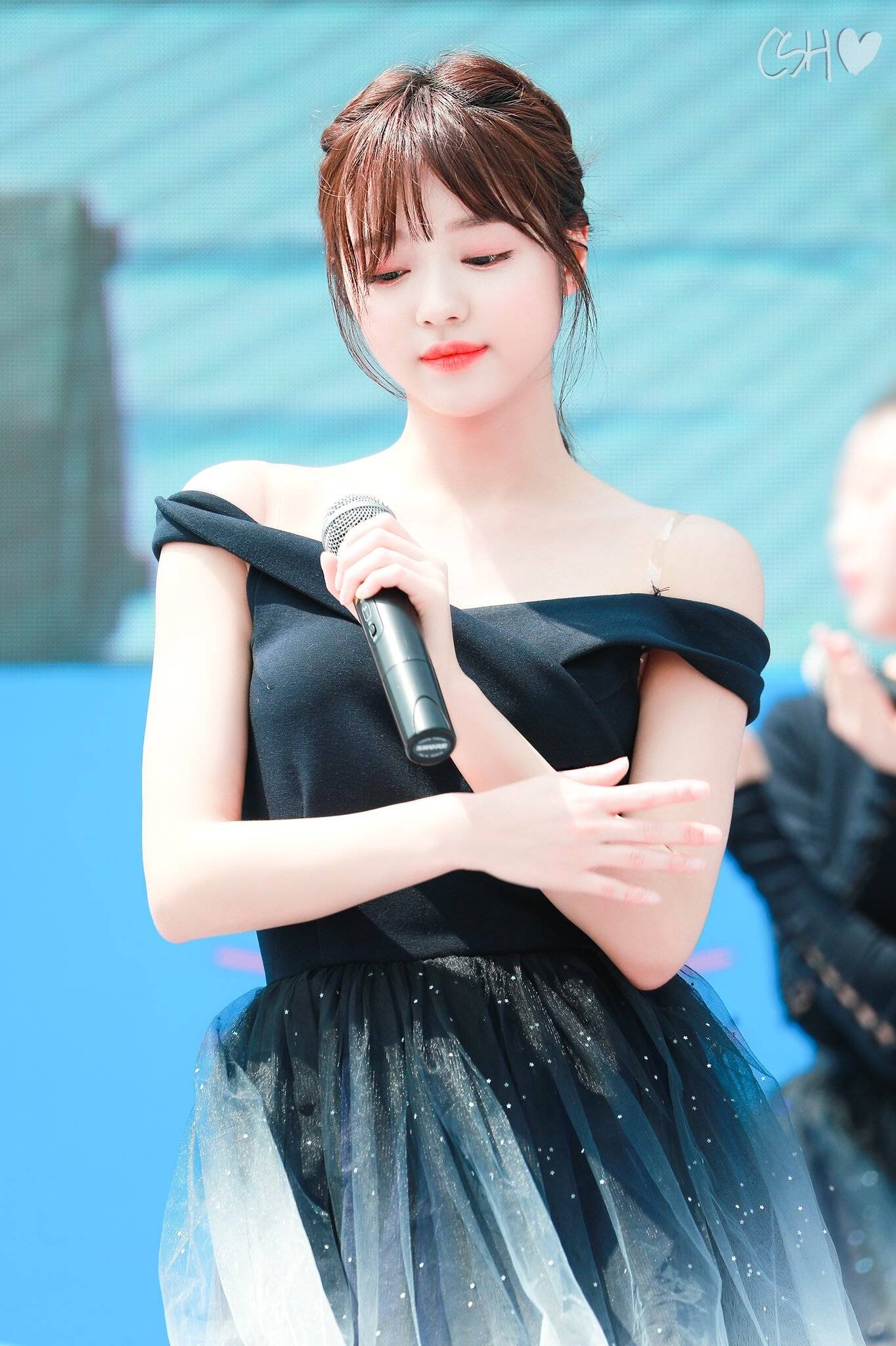 귀여운 오마이걸 유아.gif | 인스티즈