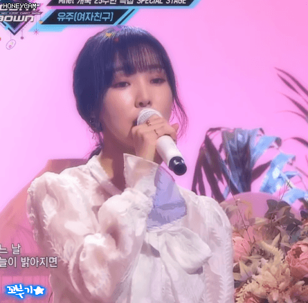 엠카운트다운 여자친구 유주 - 기다리다(원곡 패닉).jpgif | 인스티즈