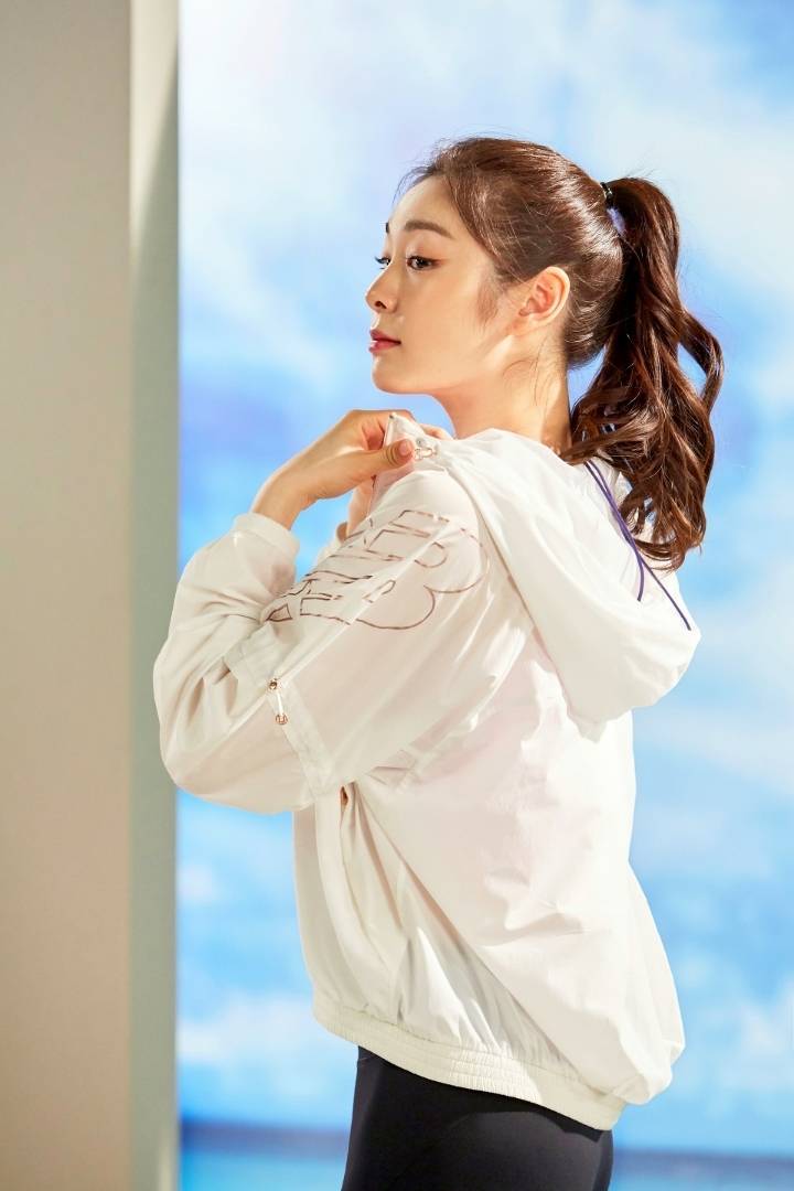 추운 날이라 마음 따뜻해지시라는 뜻에서 연느님.jpgif (30장) | 인스티즈