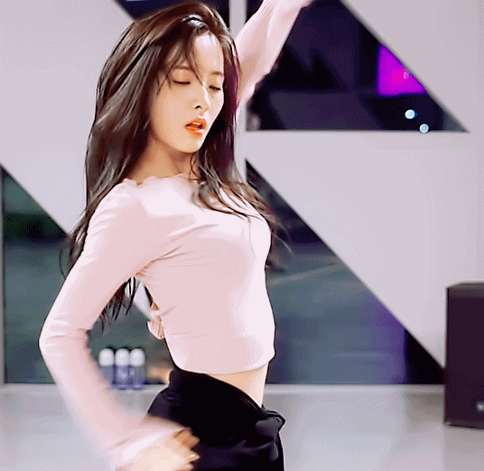 유혹하는 보나.gif | 인스티즈